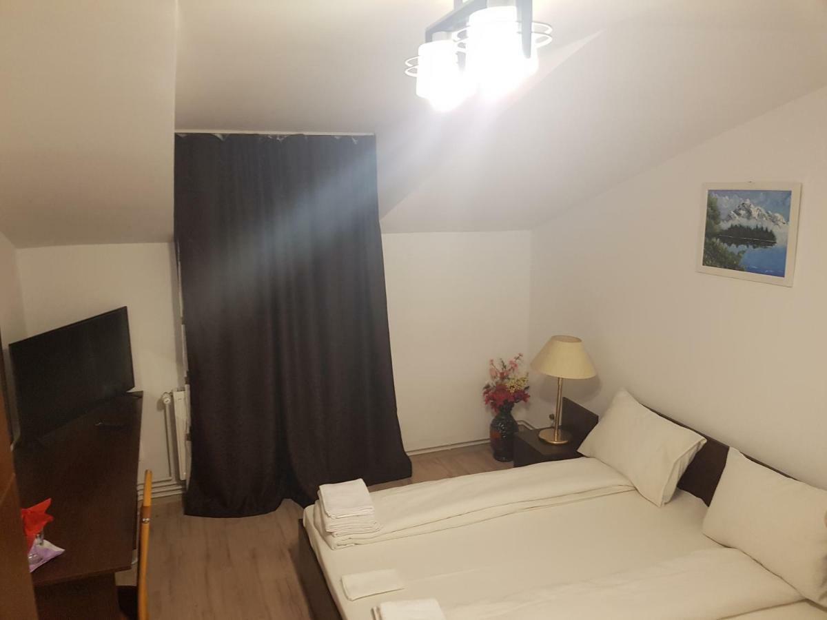 Casa Lions Hotel ทิมิชัวรา ภายนอก รูปภาพ