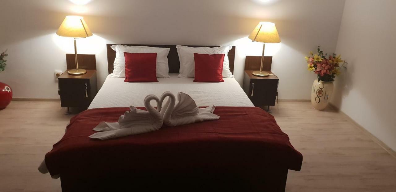 Casa Lions Hotel ทิมิชัวรา ภายนอก รูปภาพ